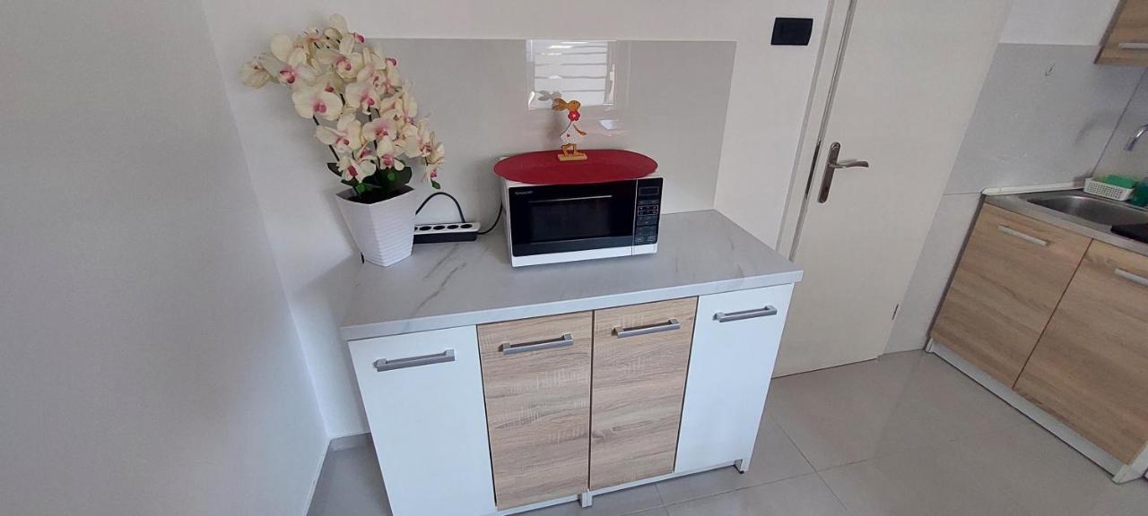 Jo-Ma Apartma - Safe Parking Λιουμπλιάνα Εξωτερικό φωτογραφία