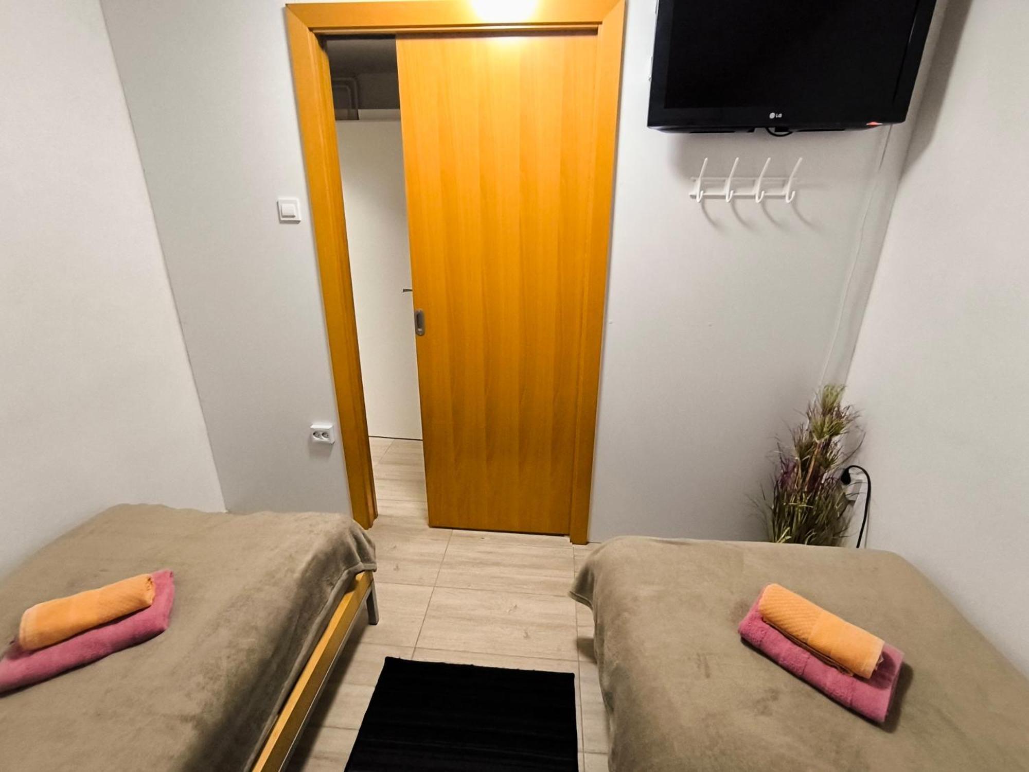 Jo-Ma Apartma - Safe Parking Λιουμπλιάνα Εξωτερικό φωτογραφία