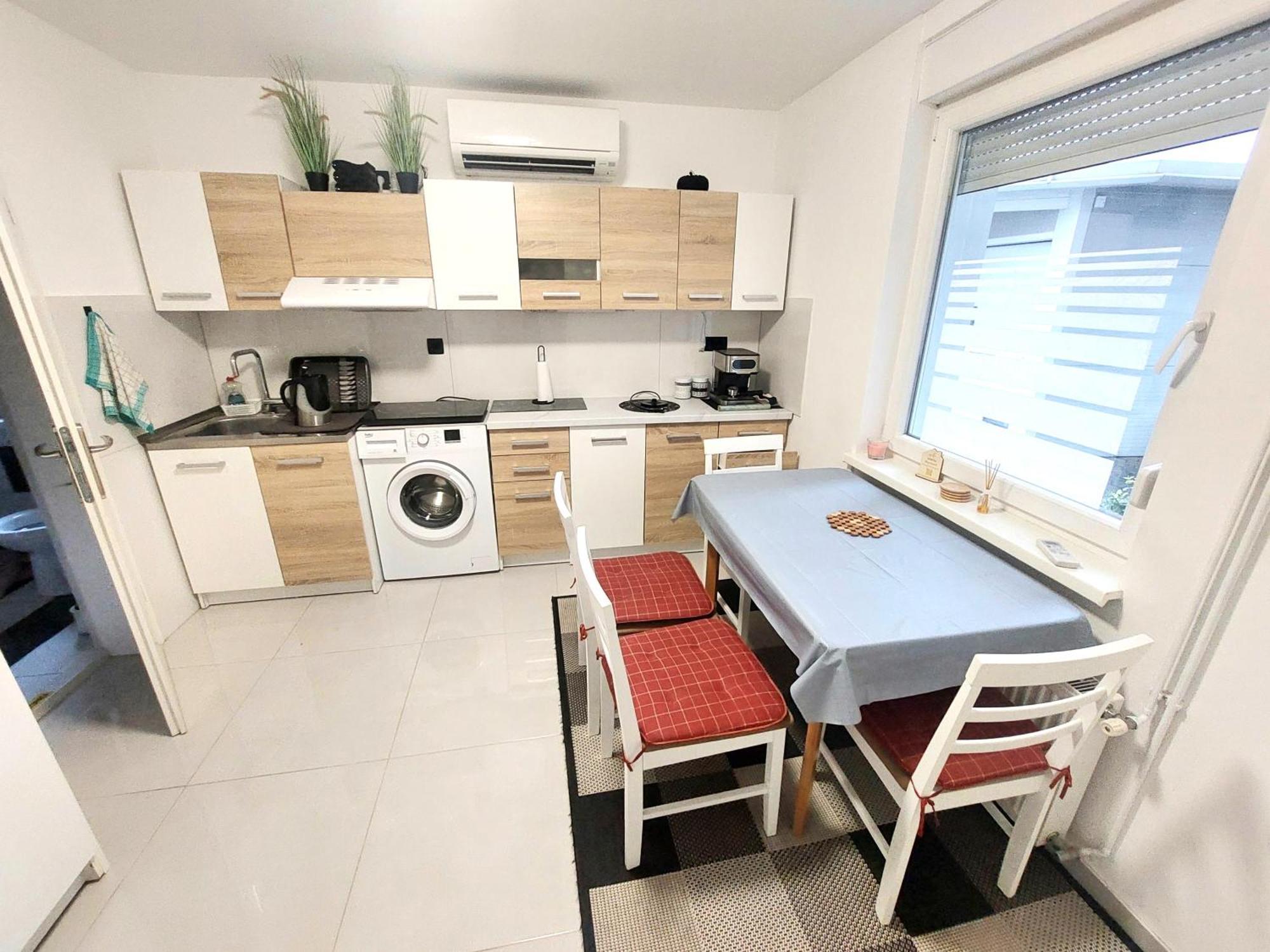 Jo-Ma Apartma - Safe Parking Λιουμπλιάνα Εξωτερικό φωτογραφία